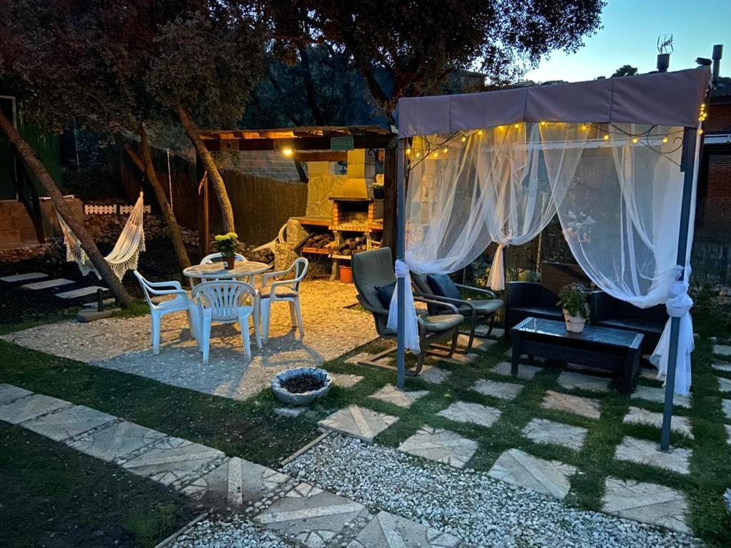 Desconexion Y Paz, Cabana En La Sierra Albalate De Zorita Dış mekan fotoğraf